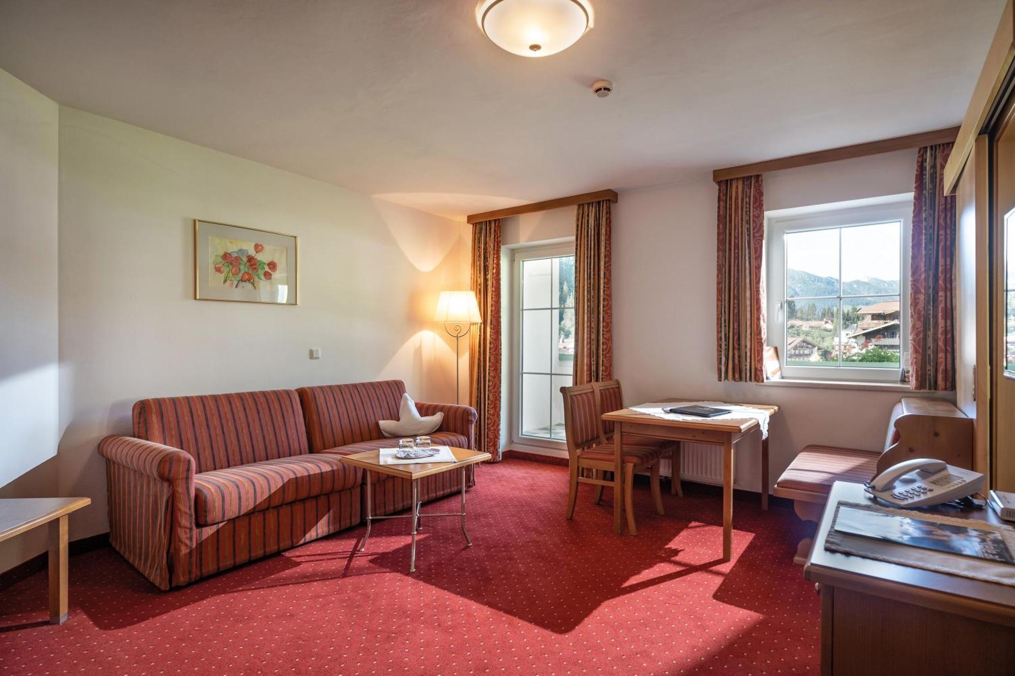 גרלוס Hotel Maria Theresia מראה חיצוני תמונה