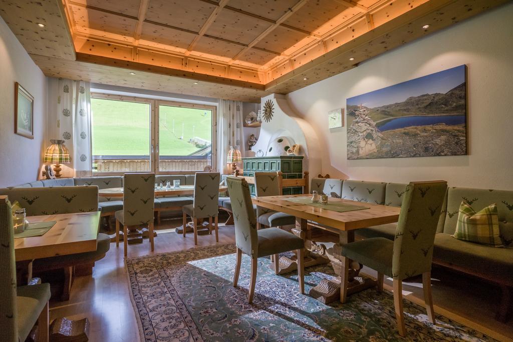 גרלוס Hotel Maria Theresia מראה חיצוני תמונה