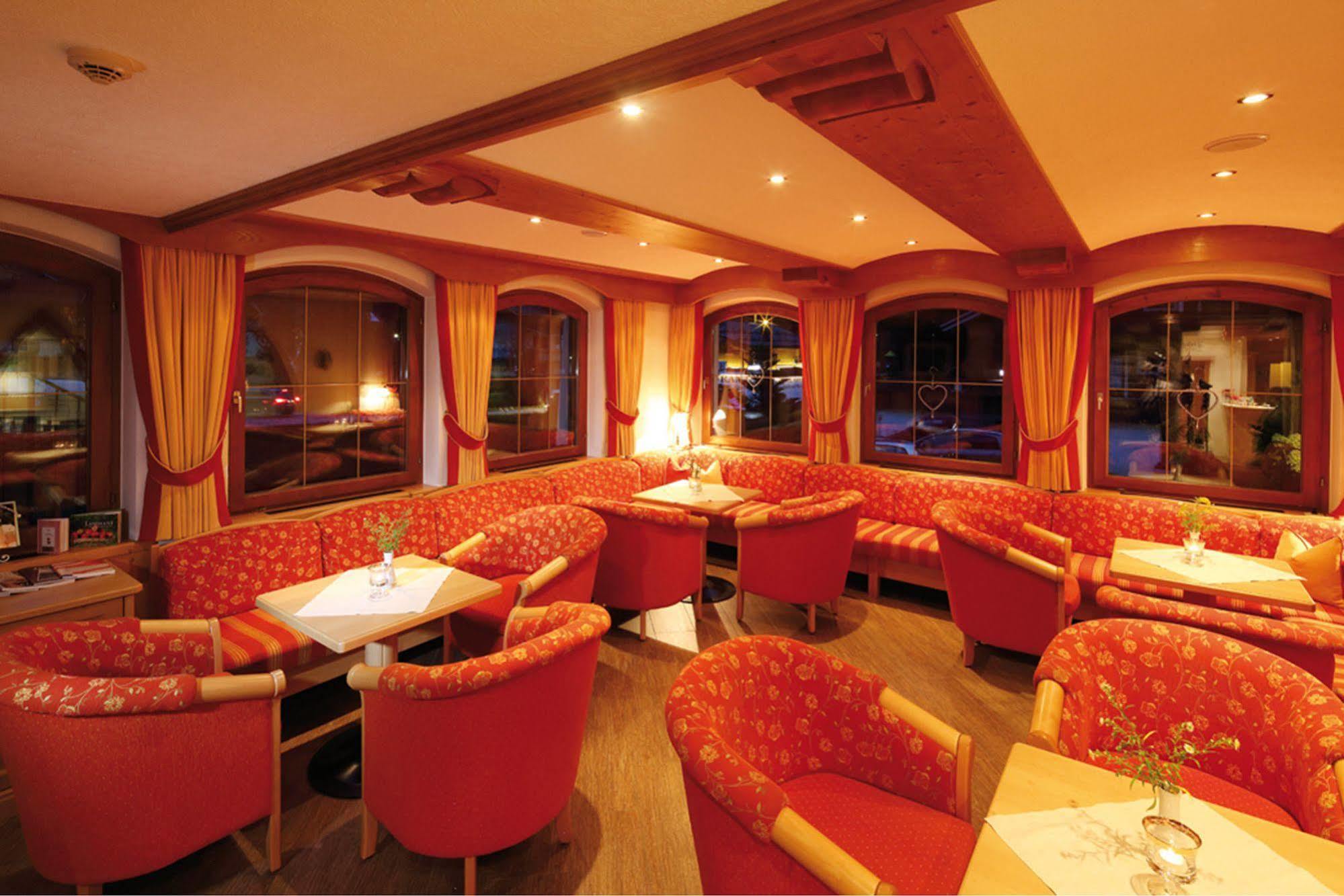 גרלוס Hotel Maria Theresia מראה חיצוני תמונה