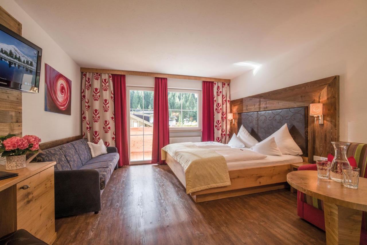 גרלוס Hotel Maria Theresia מראה חיצוני תמונה