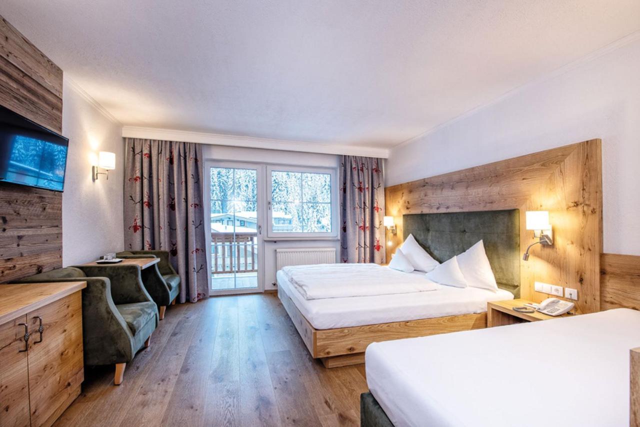 גרלוס Hotel Maria Theresia מראה חיצוני תמונה