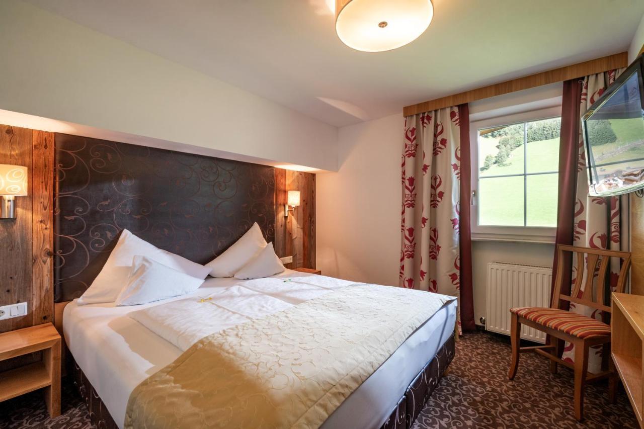 גרלוס Hotel Maria Theresia מראה חיצוני תמונה