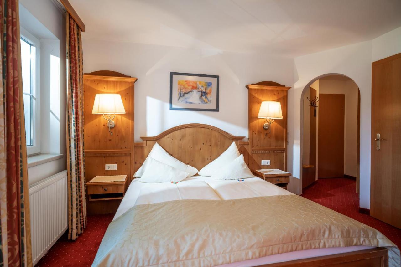 גרלוס Hotel Maria Theresia מראה חיצוני תמונה