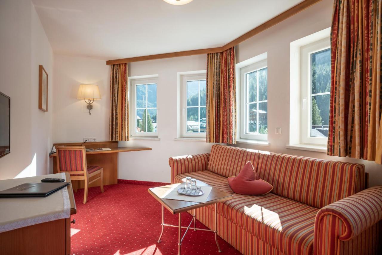 גרלוס Hotel Maria Theresia מראה חיצוני תמונה